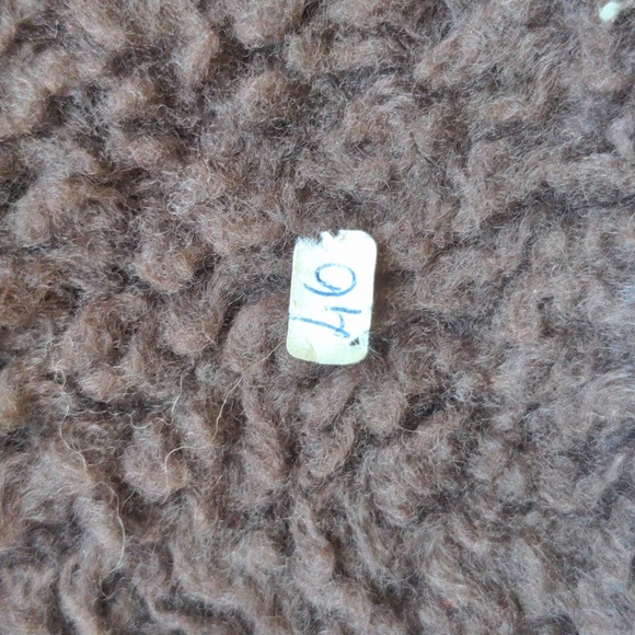 Vintage shearling jacket - Picture 4 of 16